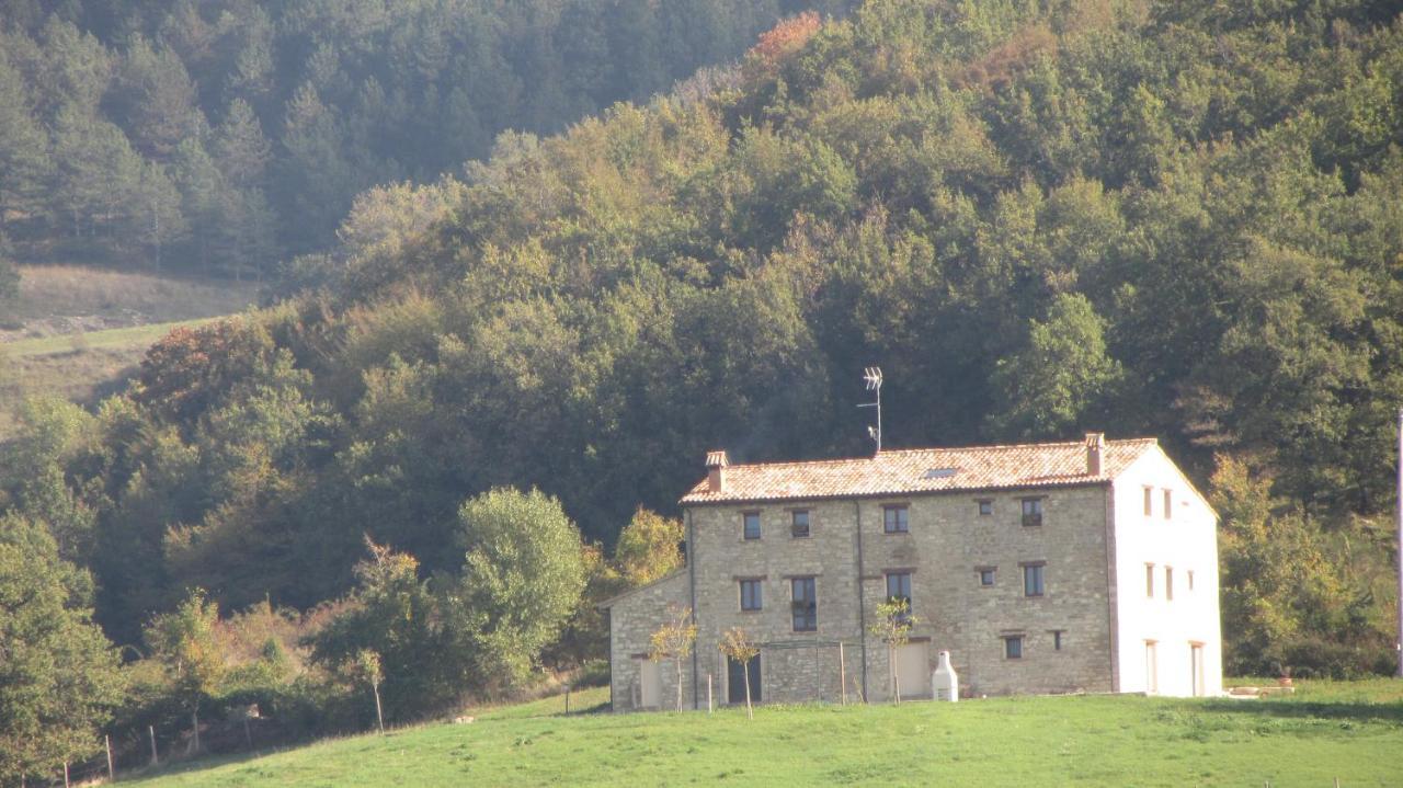 Отель Casale Le Fontanelle Monte Grimano Terme Экстерьер фото