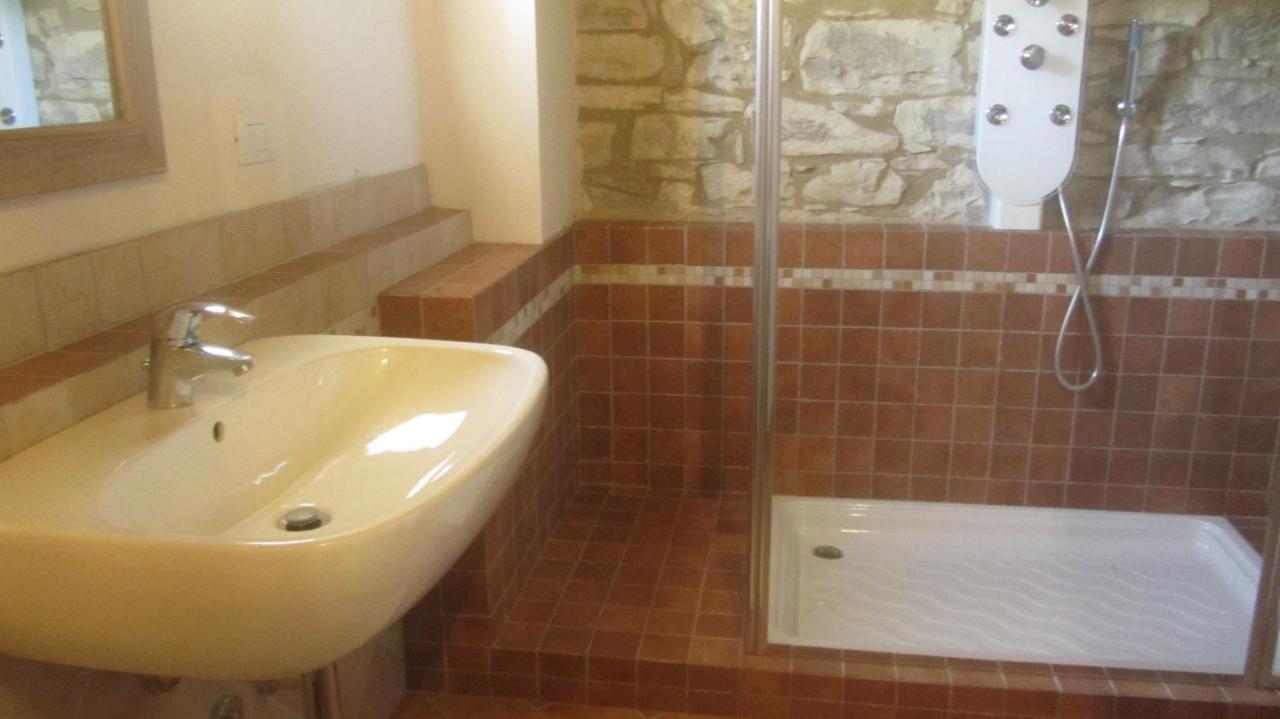 Отель Casale Le Fontanelle Monte Grimano Terme Экстерьер фото